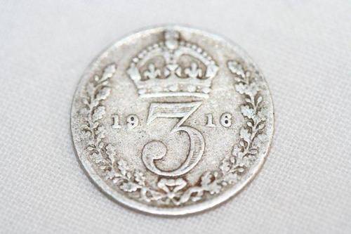 1916 3 PENCE COLLECTOR COIN!! AWESOME AND IN GOOD CONDITION!!!