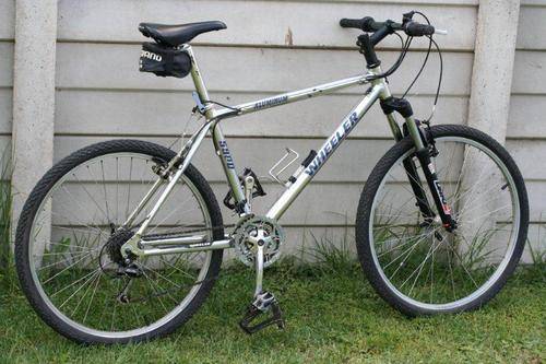 STUNNING WHEELER 5900 ALUMINIUM MOUNTAIN BIKE - FANTASTIC CONDITION!!!