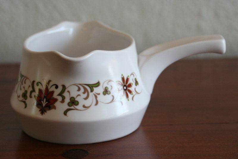 WOW! EXQUISITE, PRISTINE CONDITION, NORITAKE PROGRESSION 'OASIS' GRAVY BOAT!!! BEAUTIFUL...