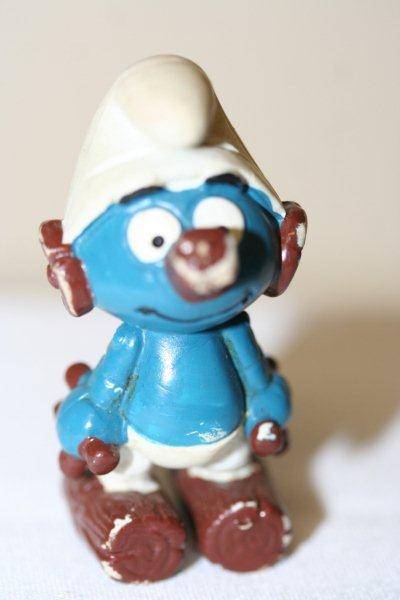 COLLECTABLE PEYO "CLOCKWORK SMURF" MADE BY W BERRIE HONG KONG