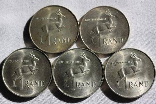 5 x 1967 - SOUTH AFRICA SILVER R1 COLLECTOR COINS!! AWESOME AND IN GOOD CONDITION! BID / COIN!