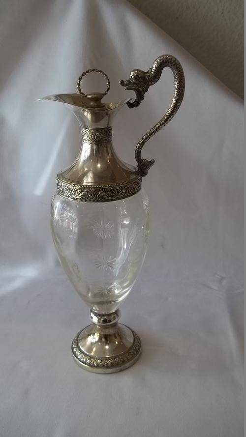 WOW!! A MAGNIFICENT SILVER PLATED AND CRYSTAL ITALIAN MADE LIQUEUR DECANTED WITH A CORK STOPPER