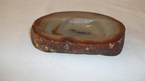 A STUNNING AGATE STONE ASHTRAY IN SHADES OF GREENS AND BROWNS - QUITE AWESOME