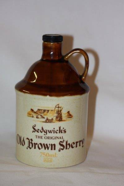 AN AMAZING STONEWARE "OLD BROWN SHERRY" (OBS) 750ml DECANTER WITH THE ORIGINAL CORK STOPPER
