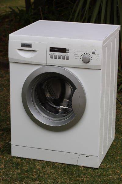ELECTROLUX AUTOMATIC WASHING MACHINE IN EXCELLENT CONDITION AND WORKING PERFECTLY!!!
