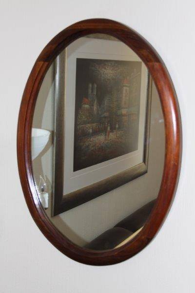 AN EXCEPTIONAL, STUNNING OVAL MIRROR WITH CURVED WOOD FRAME - AWESOME FURNITURE!!!