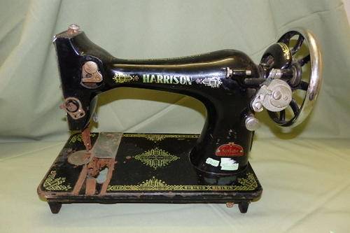 A VERY RARE ANTIQUE (c1935) SOUTH AFRICAN MADE HARRISON MODEL 28K SEWING MACHINE