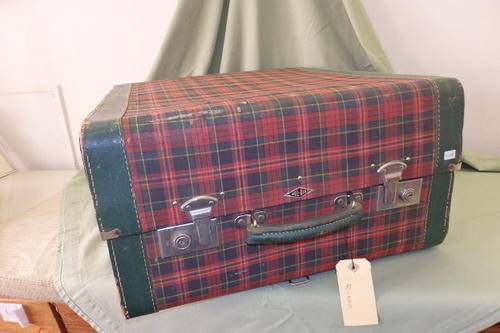 A STUNNING AUTHENTIC VINTAGE "BEL-AIR" TRAVEL TRUNK WITH FOLD-UP HANGERS AND STORAGE COMPARTMENTS