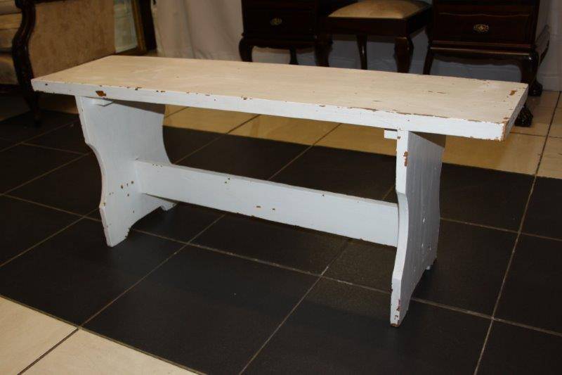 AN AWESOME WHITE WASHED PAINTED BENCH IN GREAT CONDITION FOR THE AGE! SIMPLE STUNNING FURNITURE!!!