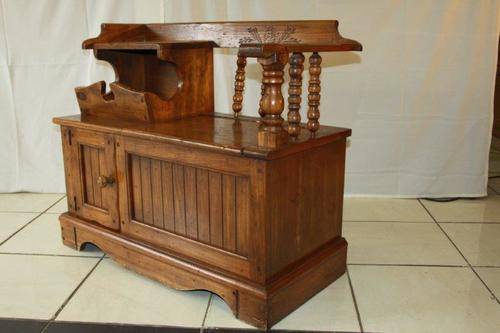 A STUNNING VINTAGE "ORIGINAL BASSETT" TELEPHONE TABLE w STORAGE SHELF & CUPBOARD IN GREAT CONDITION!