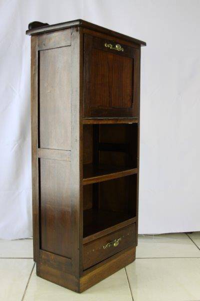 AN EXQUISITE VINTAGE IMBUIA CUPBOARD PERFECT FOR A BEDROOM OR BATHROOM! AWESOME VINTAGE FURNITURE!