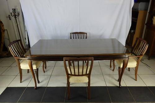 WOW! A GORGEOUS circa 1960's REGENCY STYLE DINING TABLE WITH FOUR EXQUISITE CHAIRS! 2 CARVERS!!!
