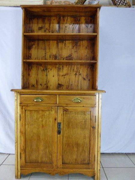 A BEAUTIFUL OREGAN PINE WELSH DRESSER WITH A REMOVABLE TOP. REDO IN YOUR OWN SHABBY CHIC STYLE!!