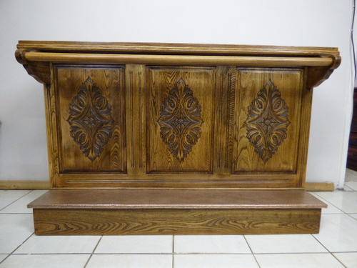 WOW! AN AWESOME VERY EXPENSIVE OAK BAR COUNTER WITH GORGEOUS CARVINGS & COPPER FOOT PLAT. STUNNING!!