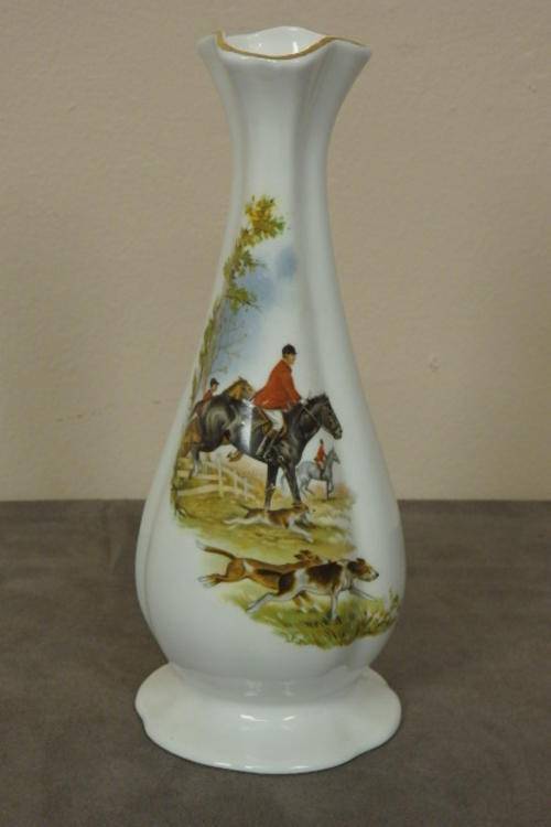 AN AMAZING AND RARE IRISH MADE "ROYAL STUART" "TARA HALL" FINE BONE CHINA VASE