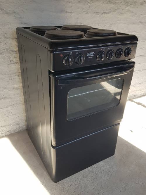 A Defy Compact 4 plate electric stove - working perfectly!