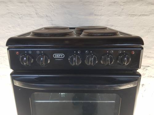 A Defy Compact 4 plate electric stove - working perfectly!