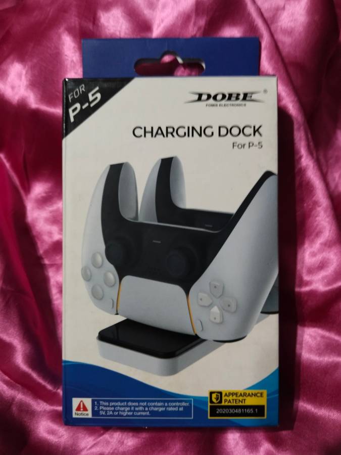 Playstation 5 Remote Charging Dock by DOBE