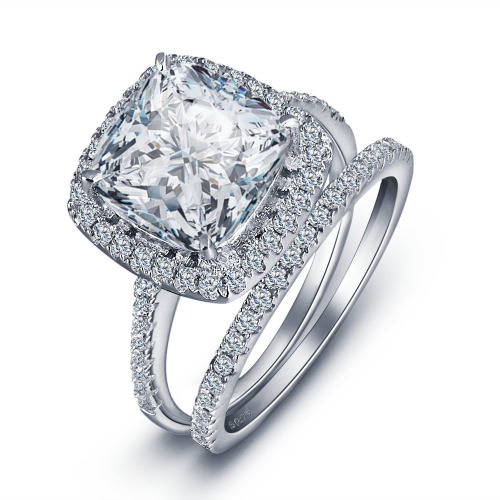 STUNNING 4CT WEDDING SET