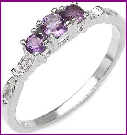 NATURAL AMETHYST & DIAMOND RING