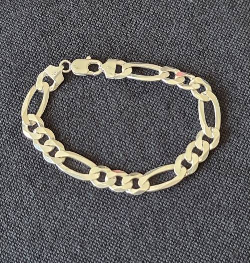***STERLING SILVER FIGARO 10MM BRACELET ***19 GRAMS***