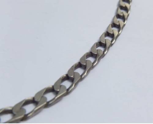 A GREAT QUALITY SOLID STERLING SILVER LINK NECKLACE IN GOOD CONDITION