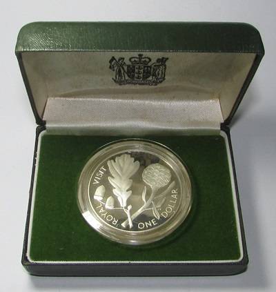 New Zealand Silver Dollar 1981 - Royal Visit