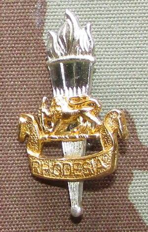 Rhodesia - Army Educational Services Cap Badge