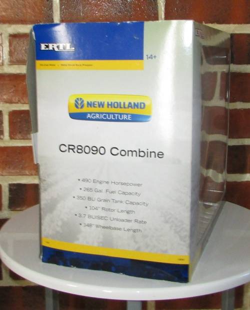 ERTL - 1:32 New Holland CR8090 Combine