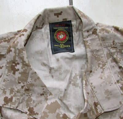 US Navy Digital Desert Camo Shirt ( Top Condition )