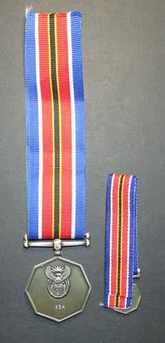 Full Size SA Medal with Miniature - Low Number 834