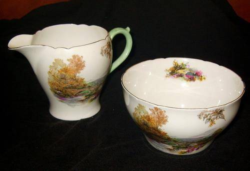 Shelley " Heather " Sugar Bowl and Milk Jug  - Mint Condition