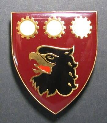 SADF - 44 Parachute Brigade Maintenance Unit Shoulder Flash ( White Cogs - Owen F23 )