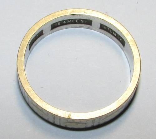 Ladie's 9CT Gold Ring  - 2.7 Grams