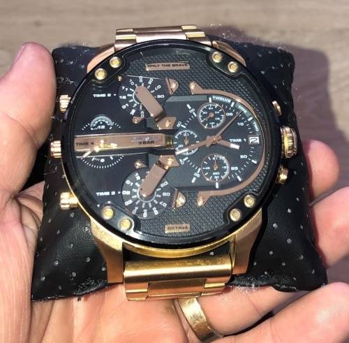 New Boxed - Diesel Men's Watch - Mr Daddy 2.0 Collection ( DZ7333 )