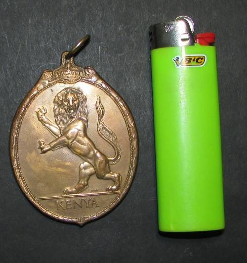 Badge of the Certificate of Honour ( Kenya ) E.II.R - Scarse