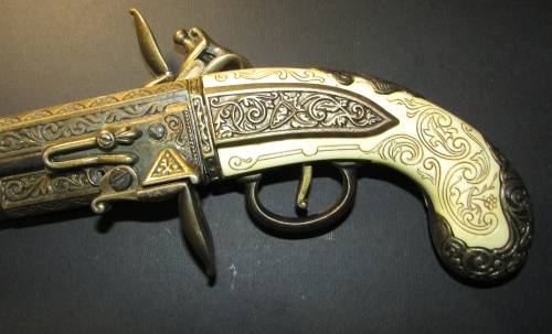 Vintage Non Functional Replica Flintlock Pistol Wall Hanger ( Stunning Piece )
