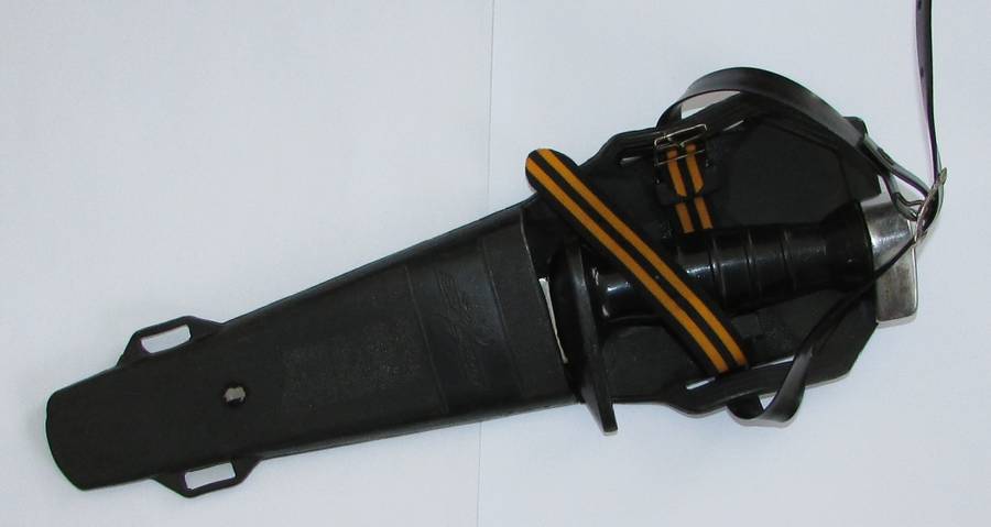 Vintage Play Right Divers Knife with Sheath