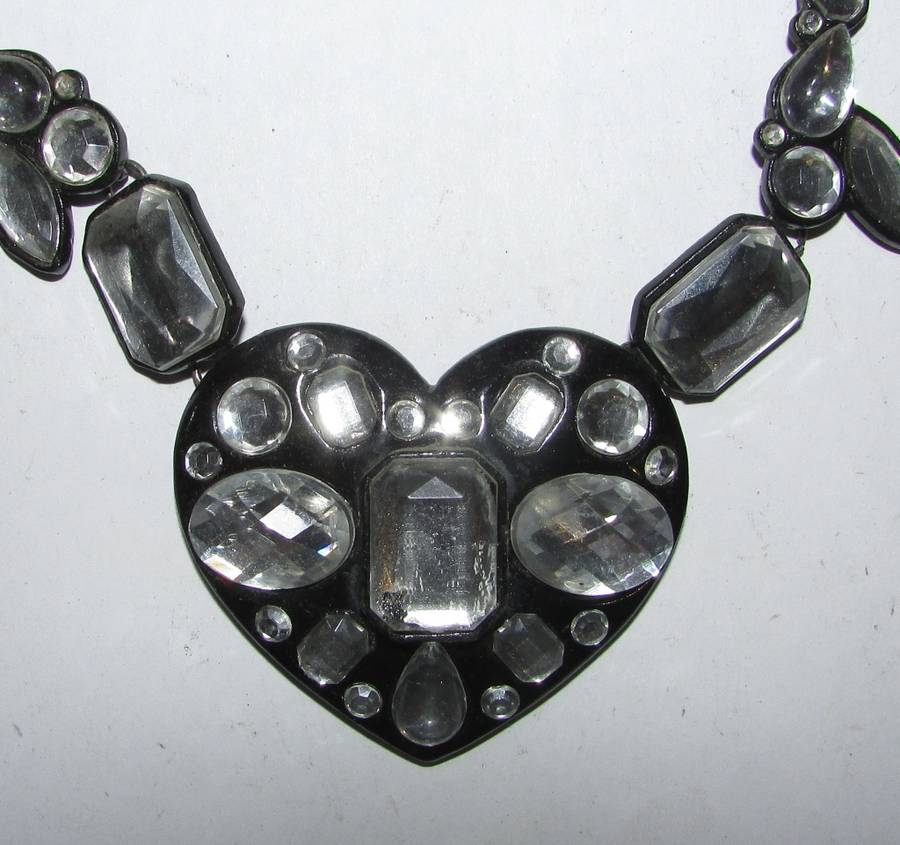 Cosutume Jewellery Item - Stunning Ladies Necklace