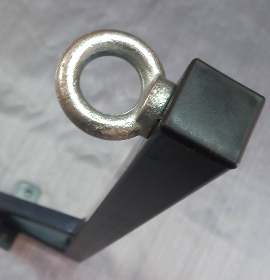 Heavy duty boxing bag bracket