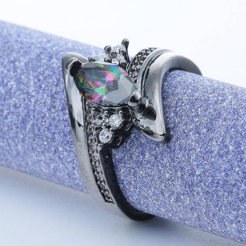 Exquisite Black Crystal Ring