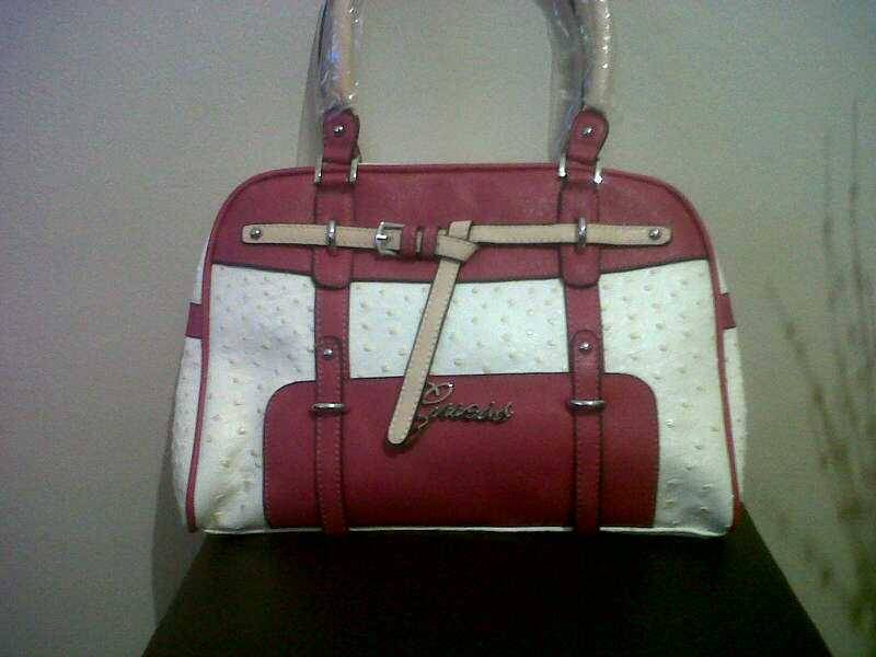 stunning white/purple  guess handbag