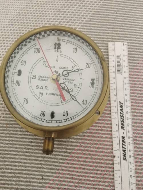 SAR Steam Pressure Gauge Made Into Clock