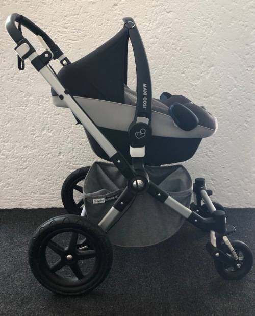 Grey Bugaboo Chameleon 3 With Bassinet, Pram and Maxi Cosi Pebble Plus Car Seat