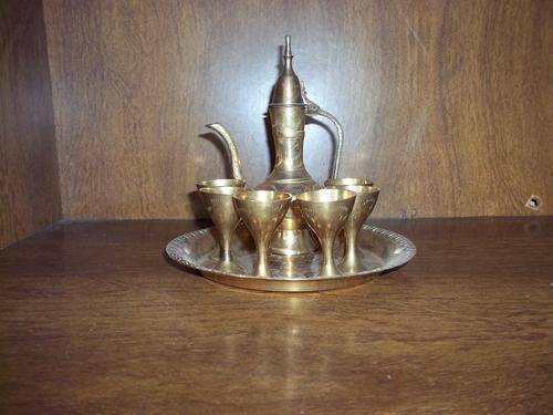 Authetic decorative brass wine set