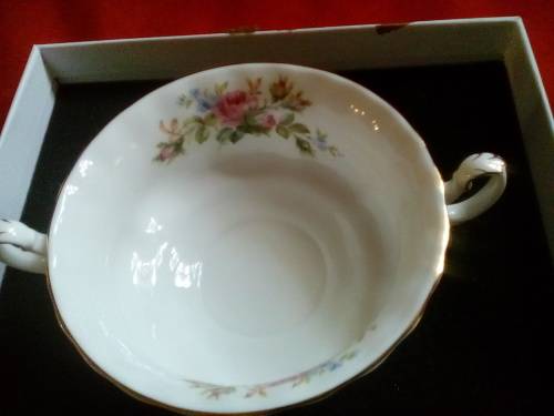 ROYAL ALBERT - MOSS ROSE - DESSERT BOWLS - SET 4 - X CON -  STUNNING !!!