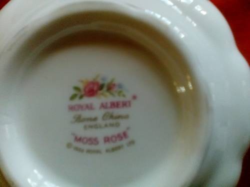 ROYAL ALBERT - MOSS ROSE - DESSERT BOWLS - SET 4 - X CON -  STUNNING !!!