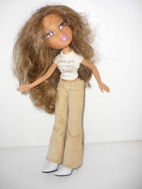 BRATZ DOLL-GOOD CONDTION
