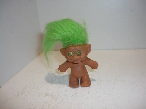 TROLL-COLLECTABLE-GLASS EYES-6CM TALL
