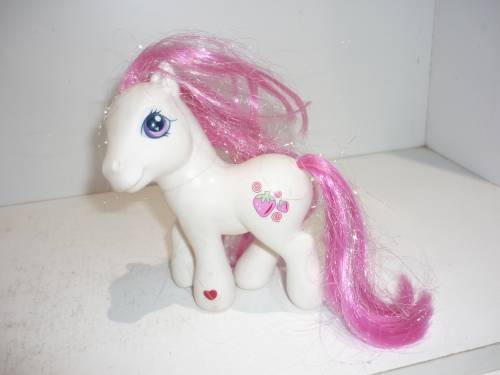 MY LITTLE PONY-STRAWBERRY SWIRL-G3